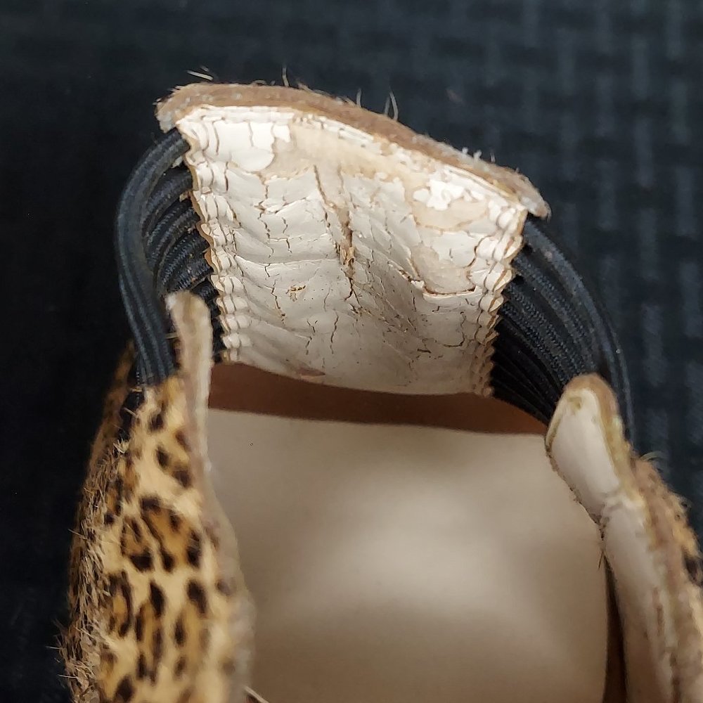 BOUTIQUE 9 ANIMAL PRINT OPEN TOE HEELS (9) - Picture 7 of 15